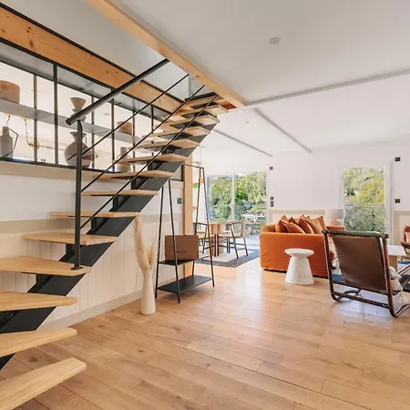 Βίλα Horizonte - *